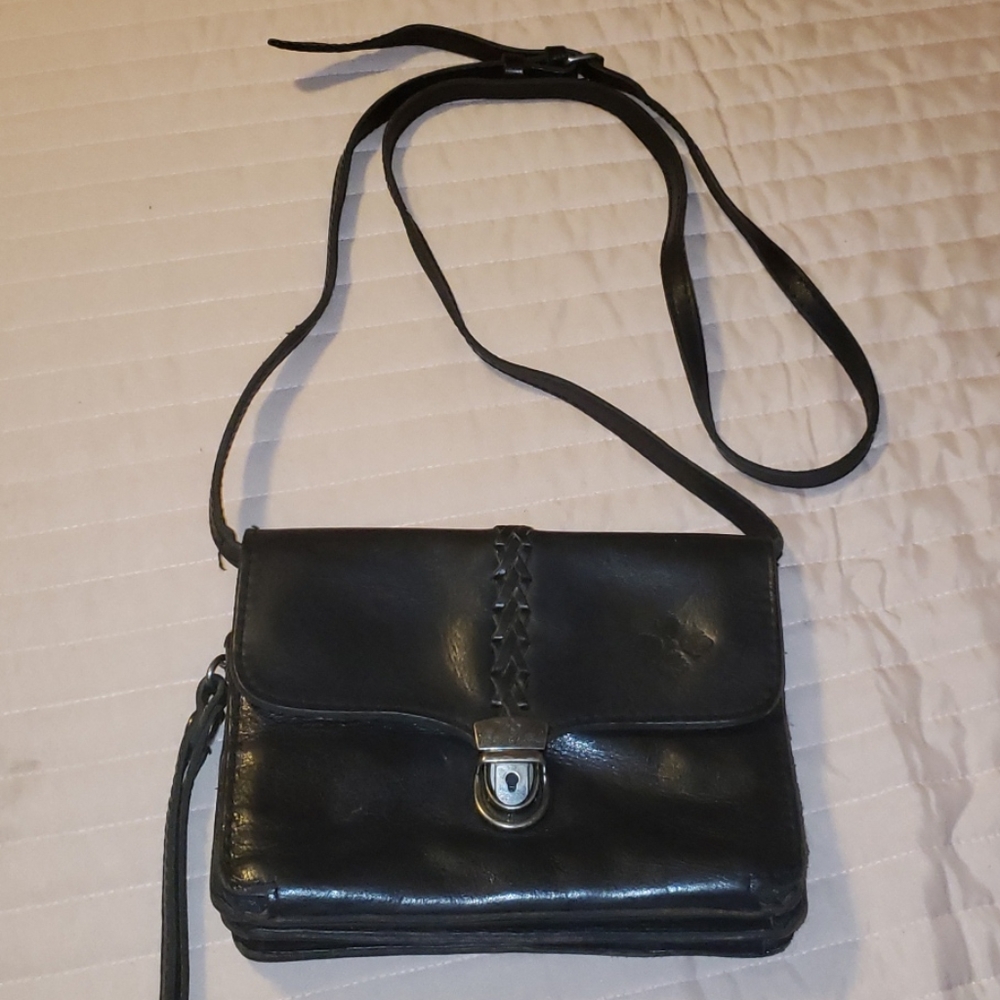 Patricia Nash Bianco Organizer Wallet Crossbody